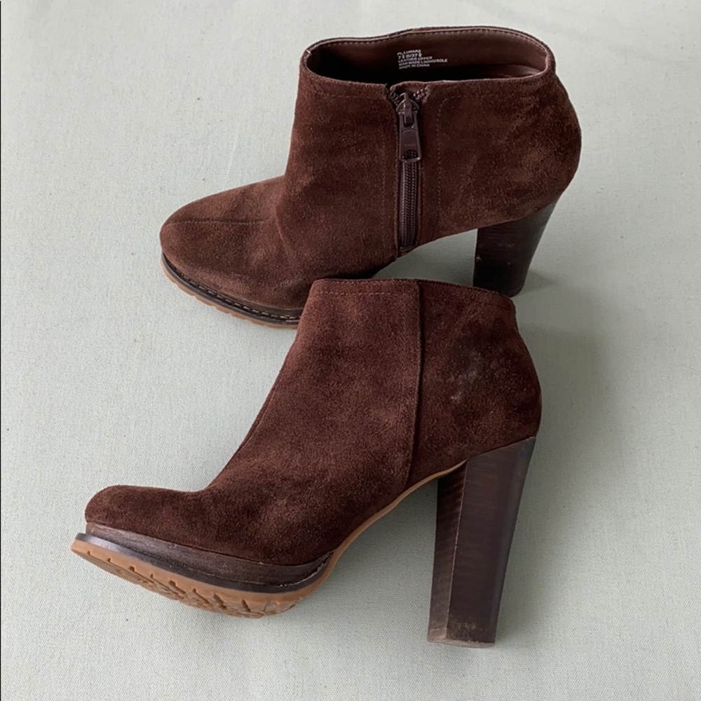 💰🛍FINAL SALE BCBG PL Lunar X SUEDE Ankle bootie